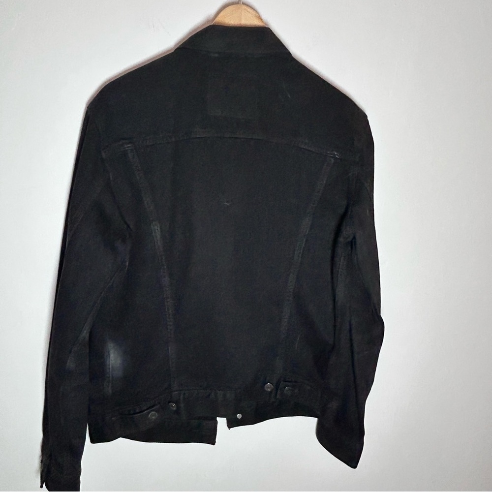 Levi's Classic Black Denim Jacket with patches - Picture 4 of 5